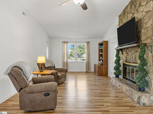 110 Coldspring Drive, Spartanburg, SC 29301