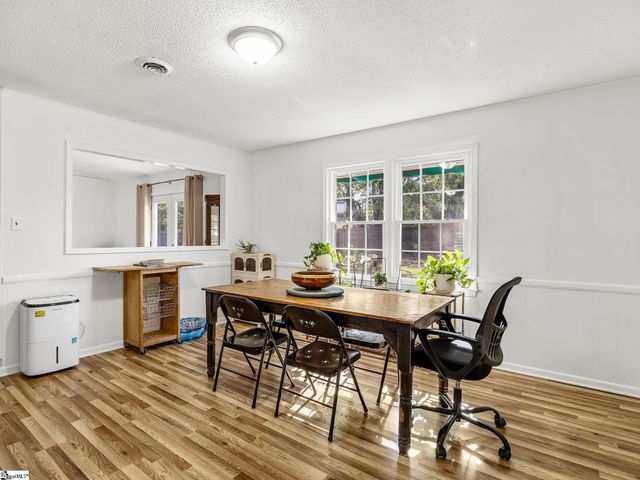 110 Coldspring Drive, Spartanburg, SC 29301