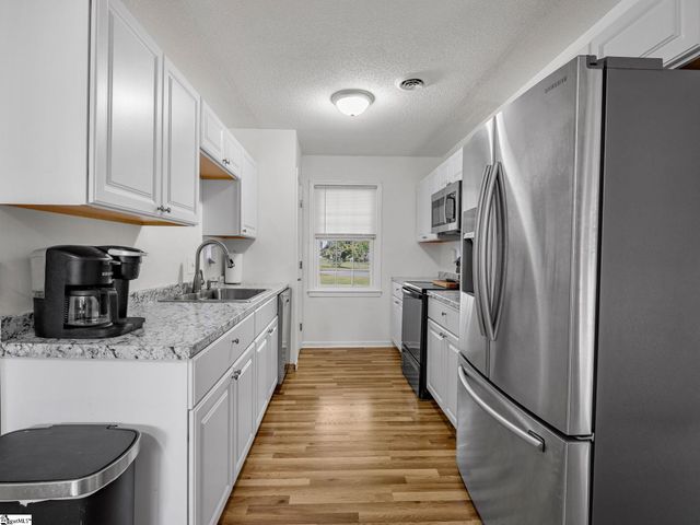 110 Coldspring Drive, Spartanburg, SC 29301