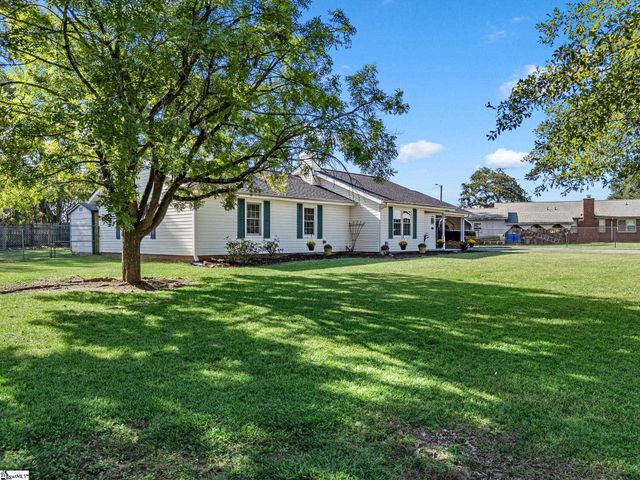 110 Coldspring Drive, Spartanburg, SC 29301