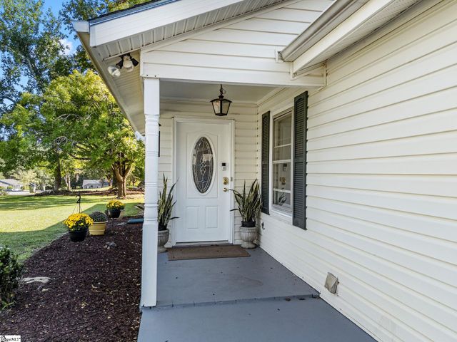 110 Coldspring Drive, Spartanburg, SC 29301