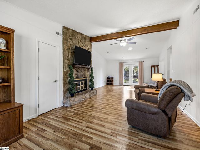 110 Coldspring Drive, Spartanburg, SC 29301