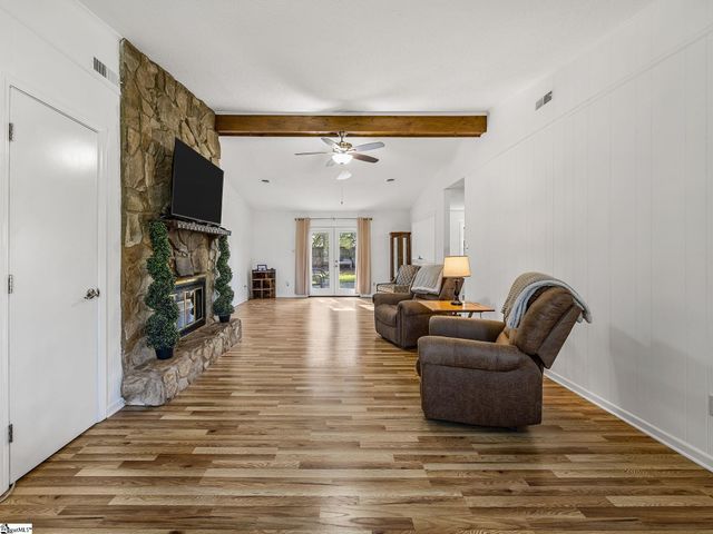 110 Coldspring Drive, Spartanburg, SC 29301