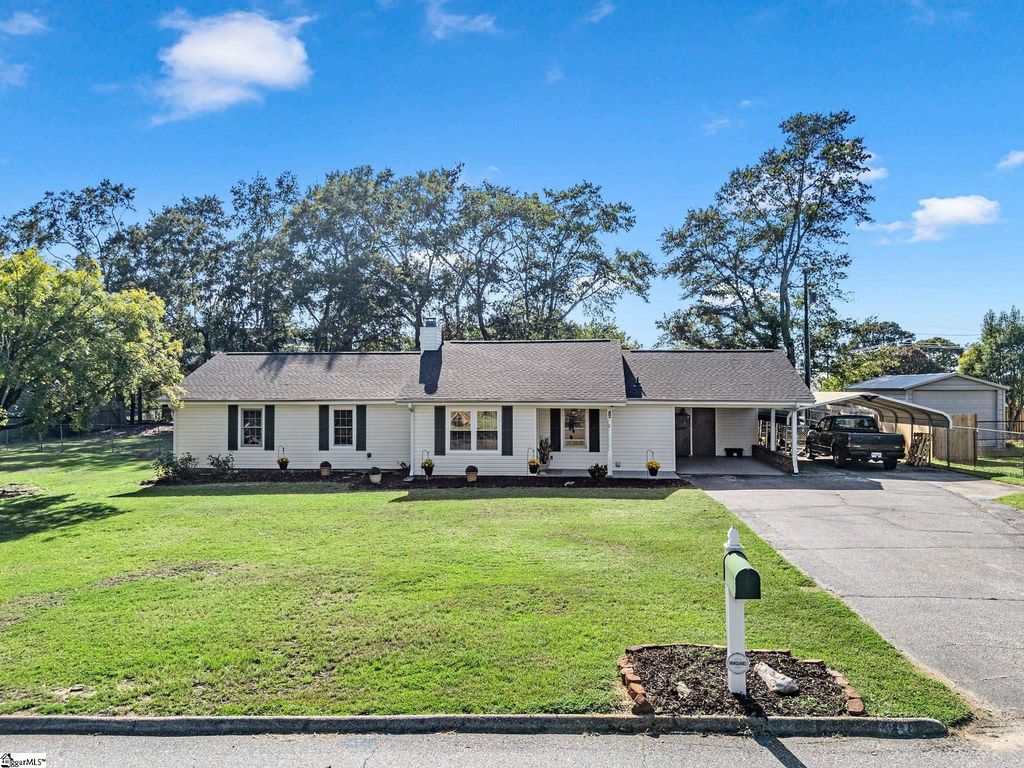 110 Coldspring Drive, Spartanburg, SC 29301