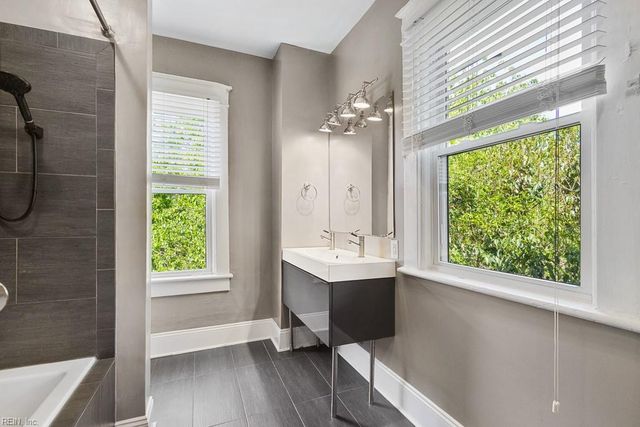 1040 Brandon Ave Apt 5, Norfolk, VA 23507