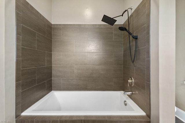 1040 Brandon Ave Apt 5, Norfolk, VA 23507