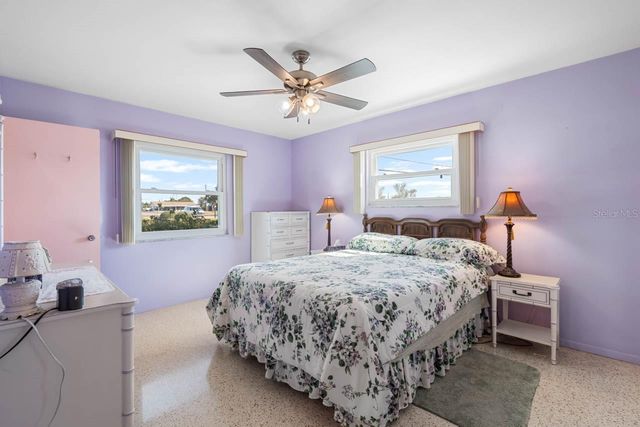 1001 AUGUSTA DRIVE, Sun City Center, FL 33573