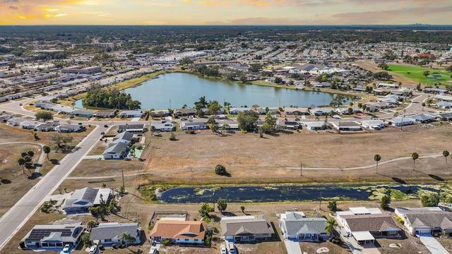 1001 AUGUSTA DRIVE, Sun City Center, FL 33573