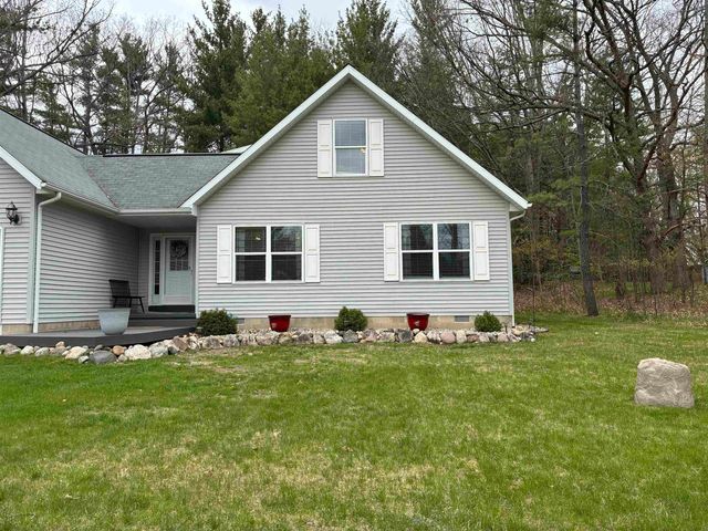 5019 Kings Way, Gladwin, MI 48624