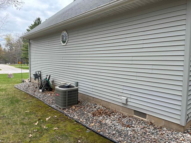 5019 Kings Way, Gladwin, MI 48624