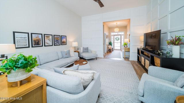 273 Cable Lake Circle, Calabash, NC 28467