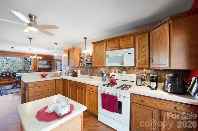 150 Sorghum Drive, Waynesville, NC 28785