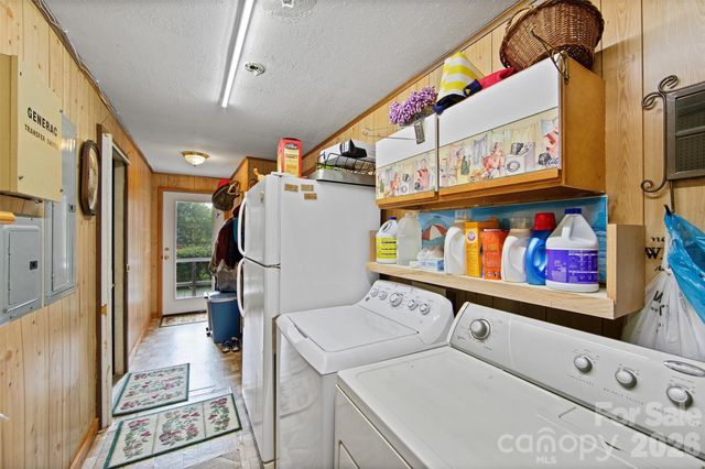 150 Sorghum Drive, Waynesville, NC 28785