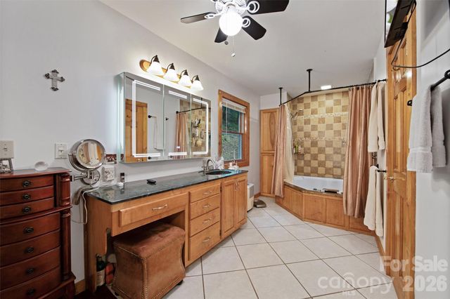 150 Sorghum Drive, Waynesville, NC 28785