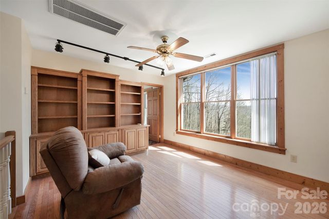 150 Sorghum Drive, Waynesville, NC 28785