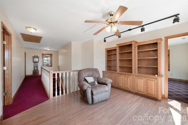 150 Sorghum Drive, Waynesville, NC 28785