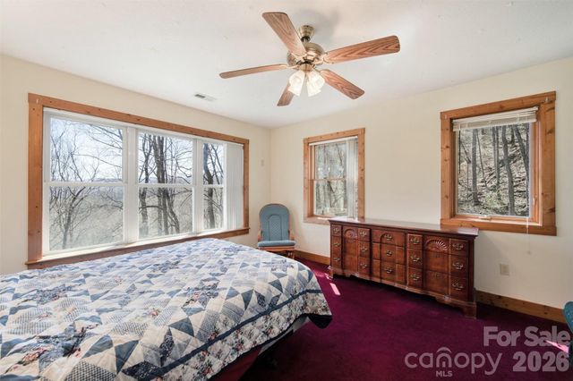 150 Sorghum Drive, Waynesville, NC 28785
