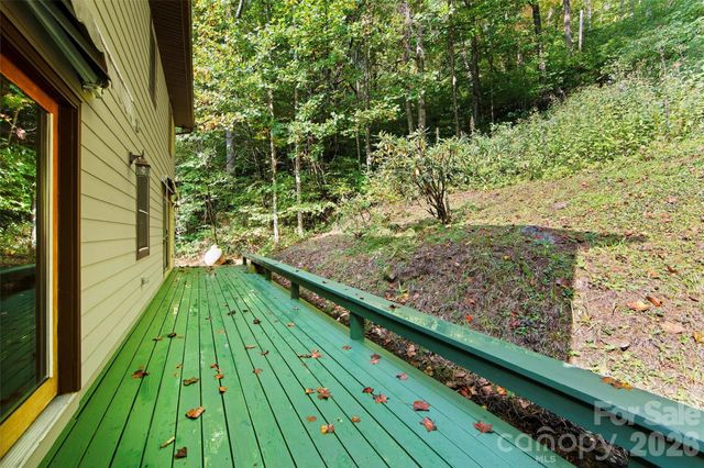 150 Sorghum Drive, Waynesville, NC 28785