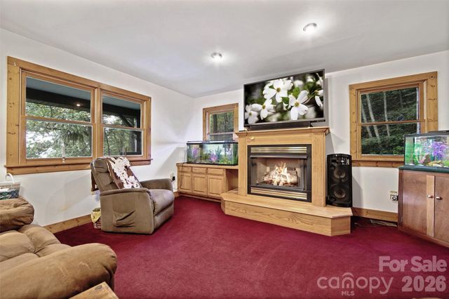 150 Sorghum Drive, Waynesville, NC 28785