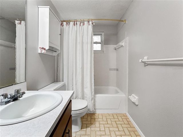 3307 18TH AVENUE SE, Ruskin, FL 33570