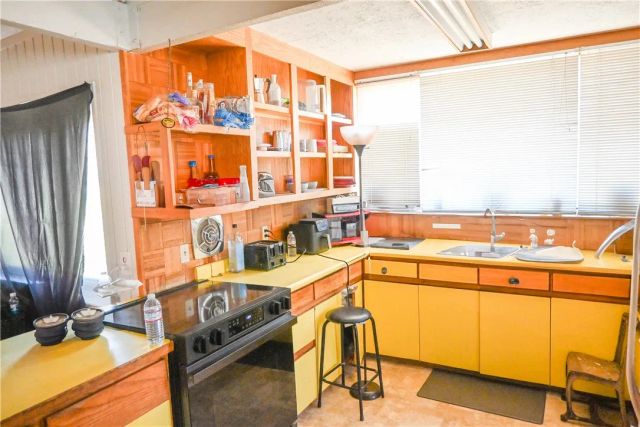 405 Old Cottonwood Creek Rd, Hornbrook, CA 96044