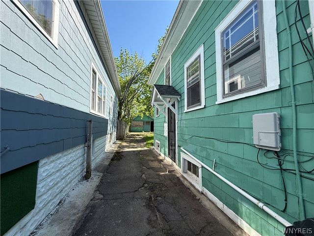 661 Minnesota Avenue, Buffalo, NY 14215