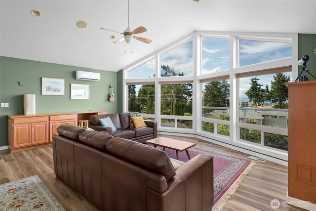 1243 Farragut Drive, Coupeville, WA 98239