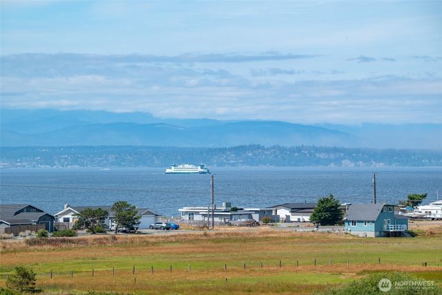 1243 Farragut Drive, Coupeville, WA 98239