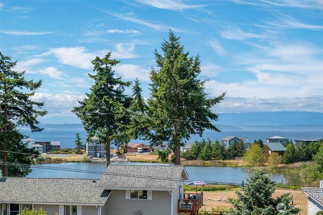 1243 Farragut Drive, Coupeville, WA 98239