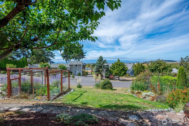1243 Farragut Drive, Coupeville, WA 98239