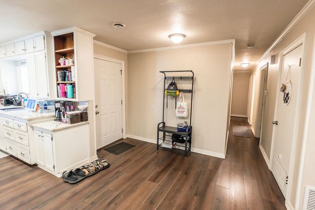 809 E Highway 82, Nocona, TX 76255