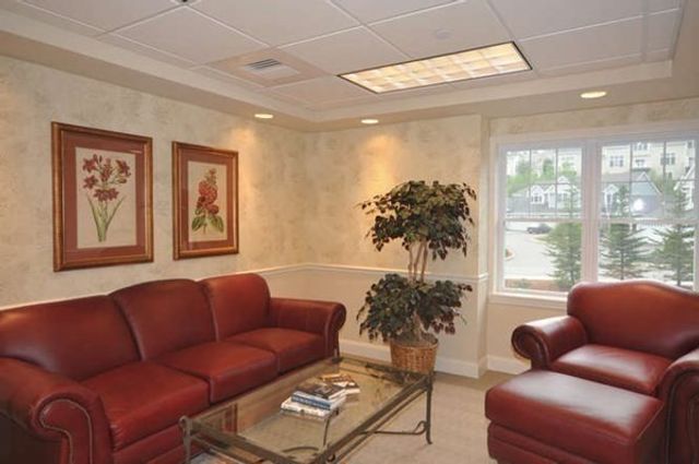 2311 Briarwood Vlg 2311, Clinton, MA 01510