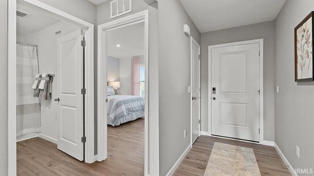 1221 Greensburg Drive, Warsaw, IN 46582