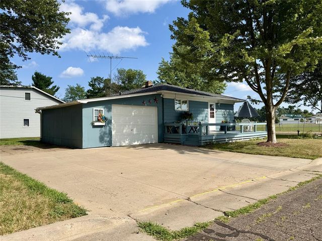 404 Edward Street, Chippewa Falls, WI 54729