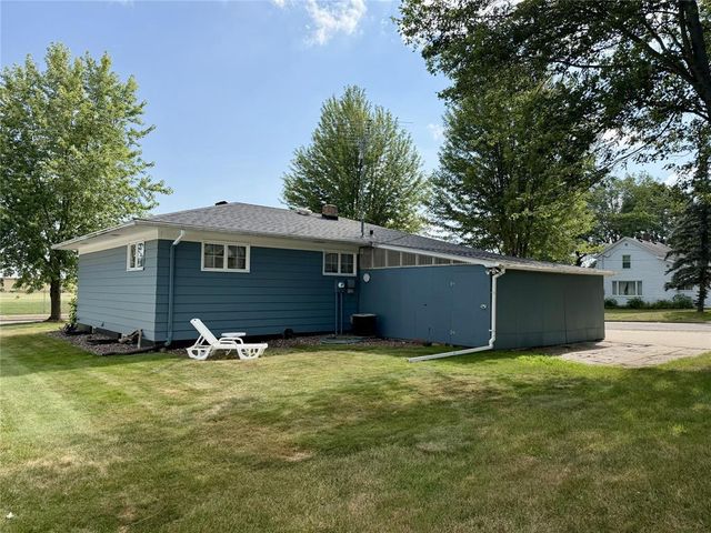 404 Edward Street, Chippewa Falls, WI 54729