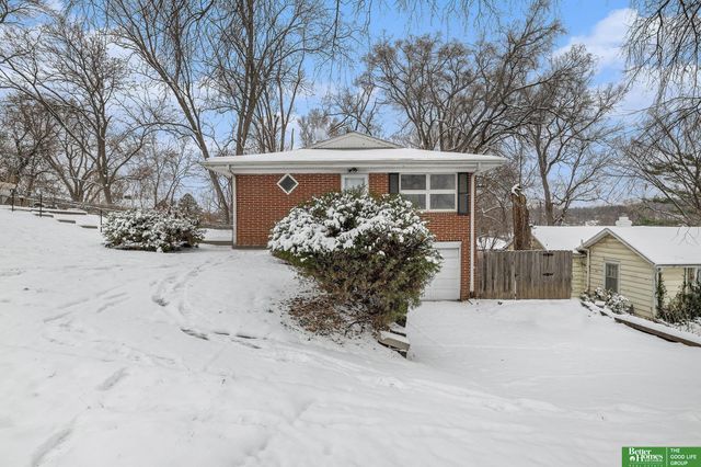 5640 Ruggles Street, Omaha, NE 68104