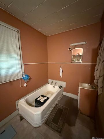 2652 Hollywood St, Baton Rouge, LA 70805