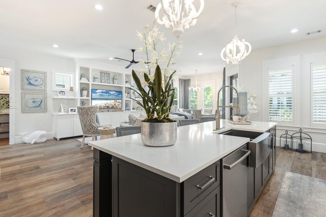 1980 Baytowne Loop, Miramar Beach, FL 32550