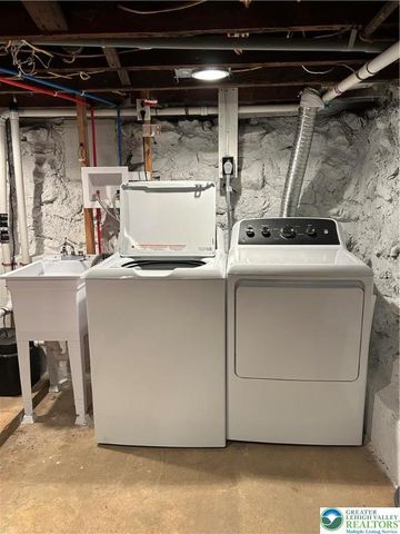 1658 Dennis Street, Bethlehem City, PA 18020