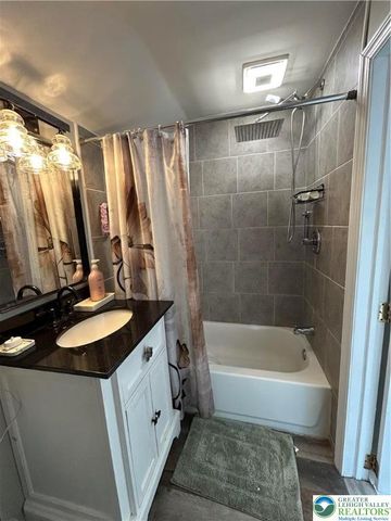 1658 Dennis Street, Bethlehem City, PA 18020