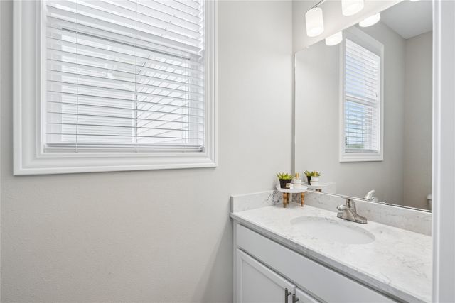 2411 NW Beechwood Street, Ankeny, IA 50023