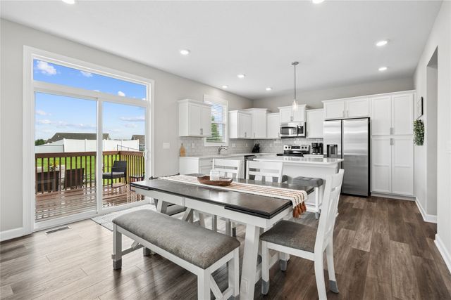 2411 NW Beechwood Street, Ankeny, IA 50023