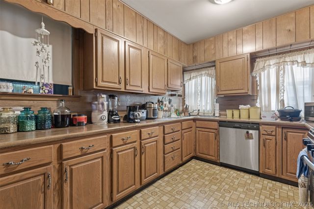 1132 S Atlanta Avenue, Tulsa, OK 74104