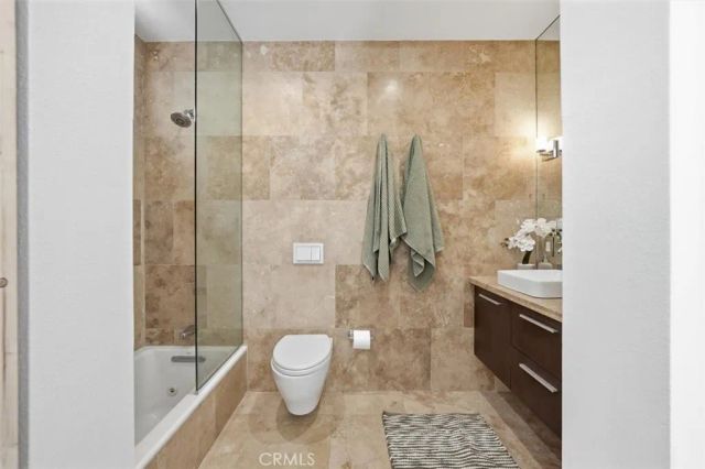 2448 Riverside Pl, Los Angeles, CA 90039