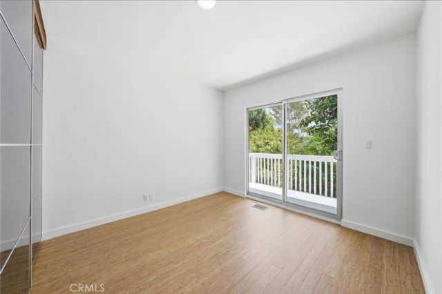 2448 Riverside Pl, Los Angeles, CA 90039