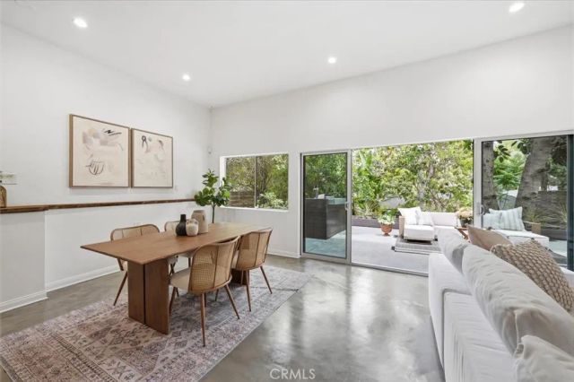 2448 Riverside Pl, Los Angeles, CA 90039
