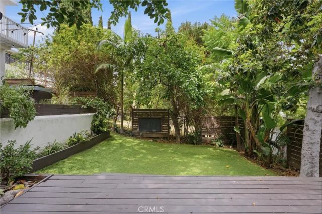 2448 Riverside Pl, Los Angeles, CA 90039
