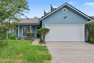 8520 MOSS POINTE TRL Trail N, Jacksonville, FL 32244