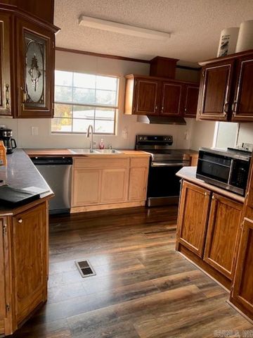 11099 14 Highway, Big Flat, AR 72617