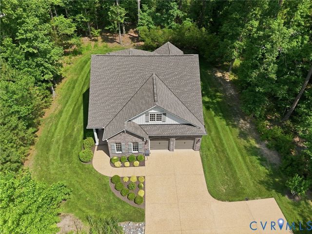 314 Piping Rock Rd, Manakin Sabot, VA 23103